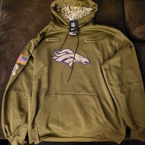 Size XXL but fits like XL Nike salute to service Denver Broncos pullover hoodie